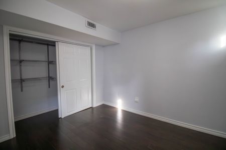 **ALL UTILITIES INCLUDED** 2 Bedroom Unit in the North End!! - Photo 4