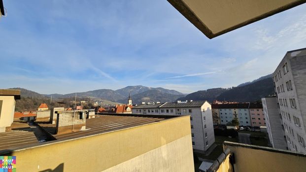 ERSTBEZUG NACH SANIERUNG! MIETE INKLUSIVE BETRIEBSKOSTEN, HEIZKOSTEN UND WARMWASSER! - Photo 1