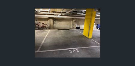 Excellent Location, Great size, Convenience is the key - Photo 2