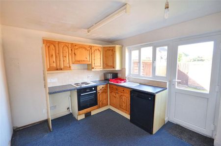 2 bedroom semi-detached house to rent - Photo 4