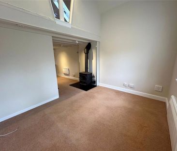 1 bedroom detached house to rent - Photo 2
