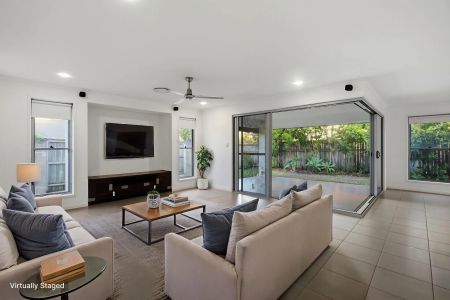 Stylish Coastal Living in Little Mountain - Photo 2