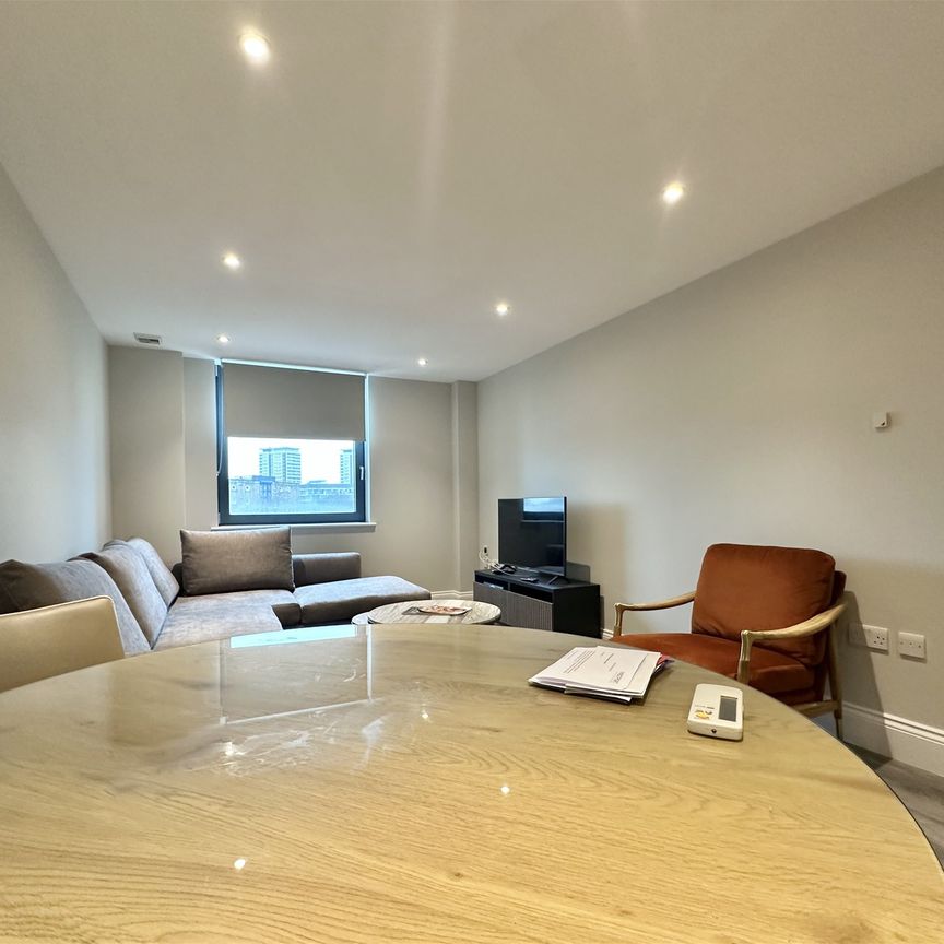 Sheldon Square, London - Photo 1