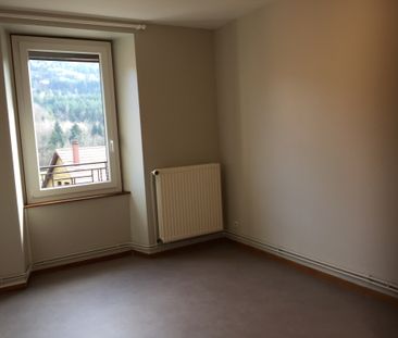 Location Appartement 4 pièces 86m² VESCEMONT 90200 - Photo 2