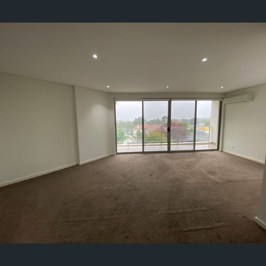 21/12-20 Tyler Street, Campbelltown, NSW 2560 - Photo 1