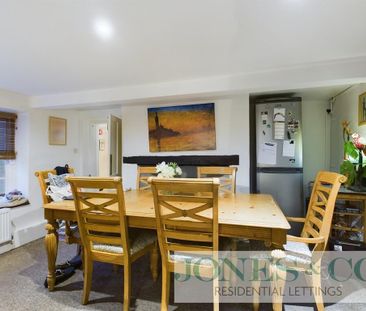 2 bedroom ground floor flat to rent - Photo 3