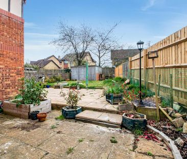 3 bedroom terraced house to rent - Photo 6