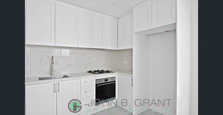 STREET FRONTAGE GRANNY FLAT! - Photo 3