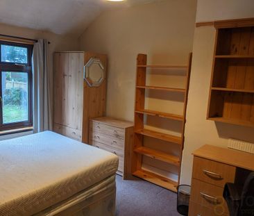 4 bedroom terraced house to rent - Photo 2