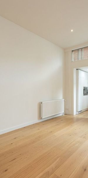 Appartement te huur in Antwerpen voor € 1.150 met 1 slaapkamer - Photo 1