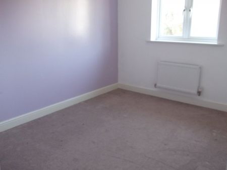 3 bed Mews - To Let - Photo 2