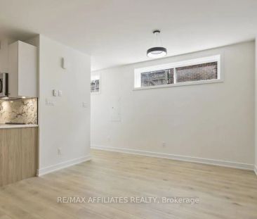 A2 - 241 BREEZEHILL AVENUE S - Photo 1