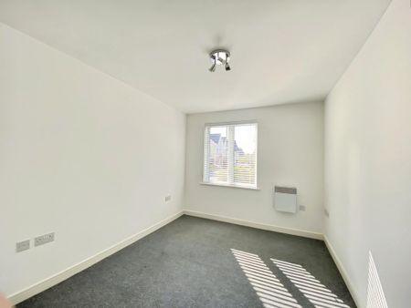2 bedroom apartment to rent - Photo 3