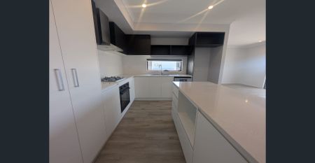 Brand New in Katalia - Photo 3