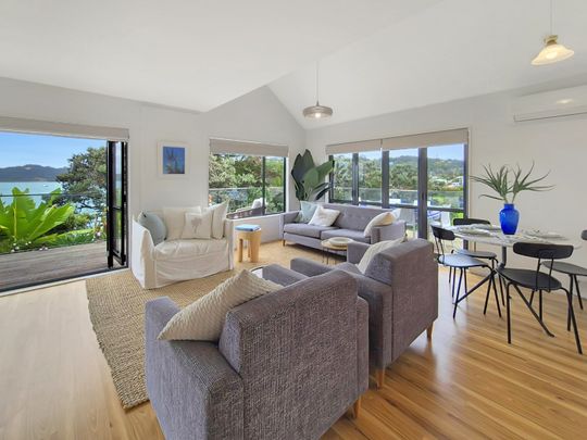 Commanding Clifftop Residence $850 p/w - Photo 1