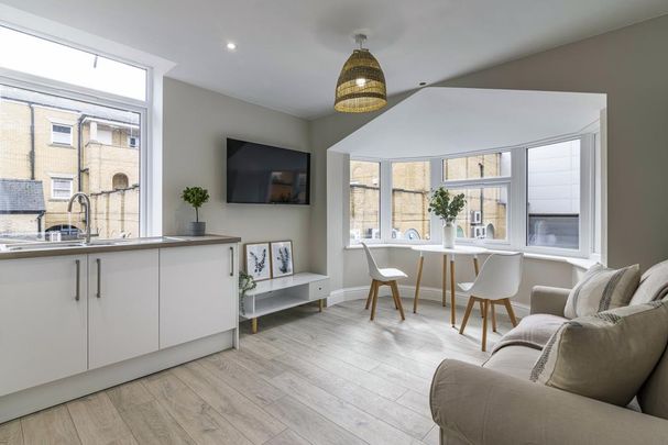 1 bedroom flat to rent - Photo 1