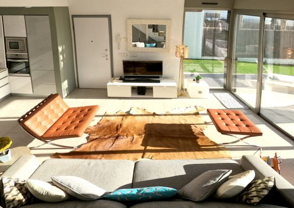 425 Villamartin Paradise