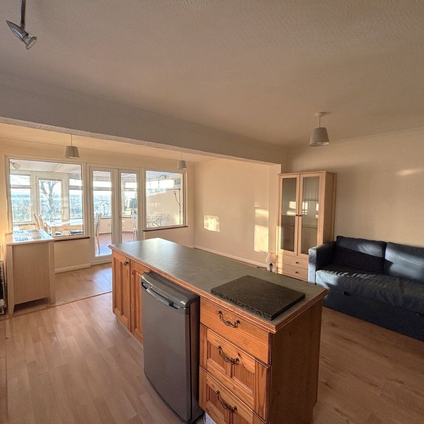 3 bedroom semi-detached house to rent - Photo 1