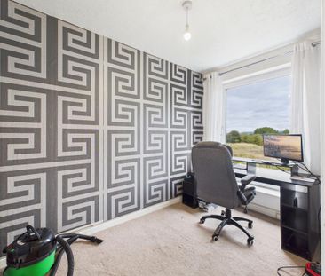 2 bedroom semi-detached house to rent - Photo 2