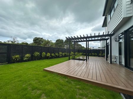 33 Ta Moko Dr, Gulf Harbour - Photo 4