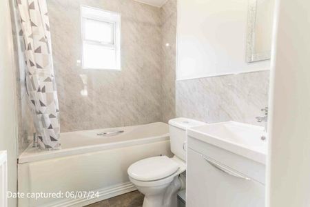 17 Emmerson Street - Photo 4