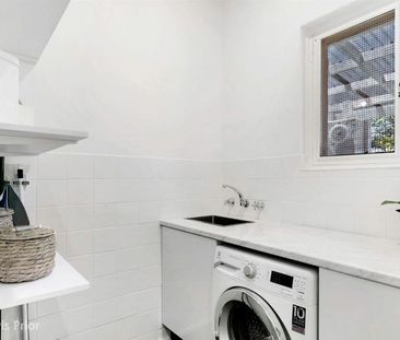 Family Home in Convenient Location - Photo 4