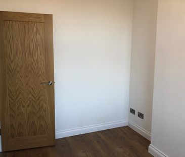 3 Bedroom End Terrace - Photo 3