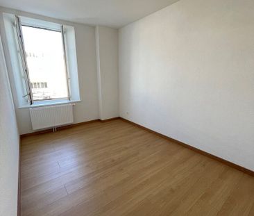 3.5 room apartment with terrace - Photo 2