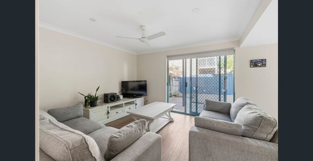 3-Bedroom Townhouse in Prime Victoria Point Location - Photo 1