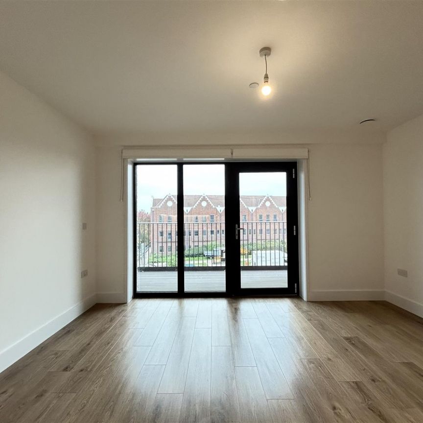 2 Bedroom Apartment To Let - Photo 1