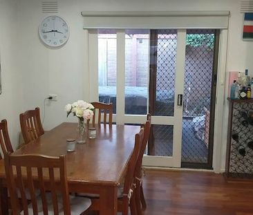 Keysborough - Photo 2