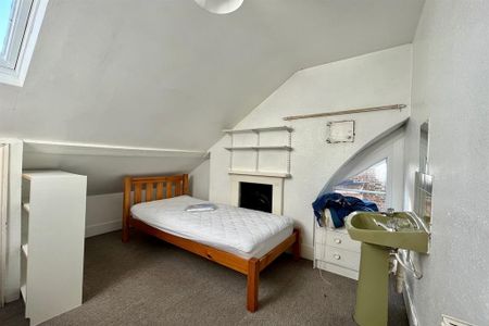 6 bedroom end of terrace house to rent - Photo 5