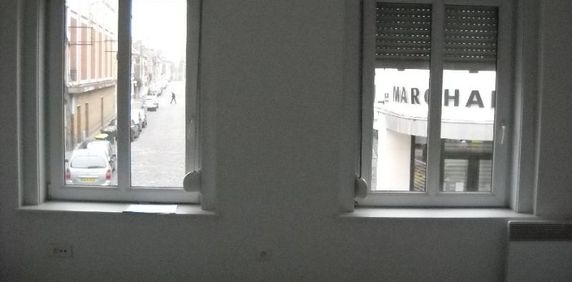 CARVIN: T2 en centre-ville - Photo 2