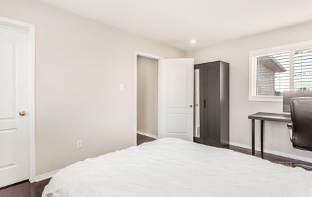 For Lease - 3949 Tacc Drive Unit# Main House, Mississauga, Ontario - Photo 2