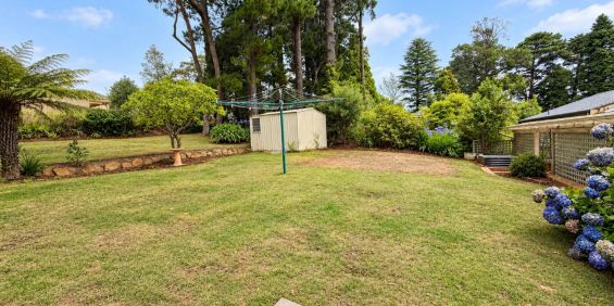 Light-Filled Family Home in a Quiet, Convenient Blackheath Location! - Photo 3