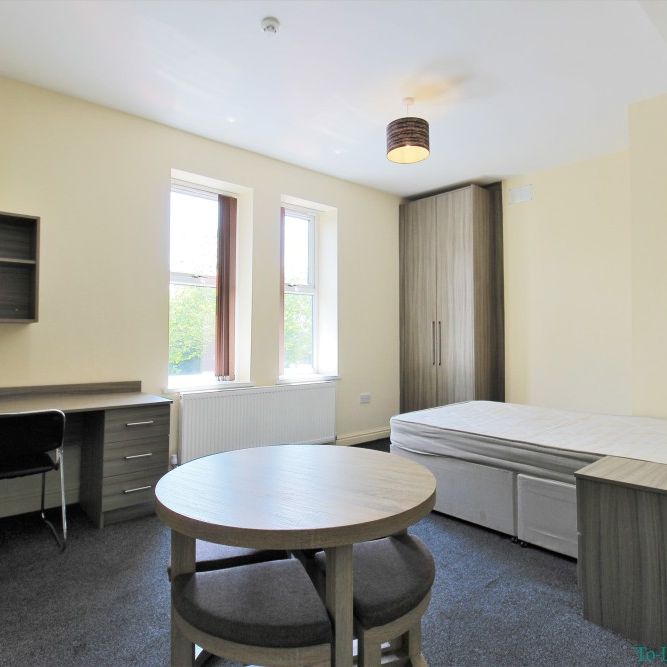 Flat 4B - Millennium Court, Selly Oak, Birmingham, B29 6ND - Photo 1