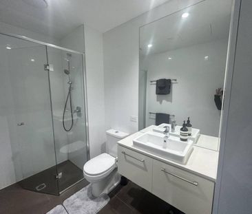 Furnished 1 bedroom Unit in CBD. Available on 30/3/26 - Photo 4