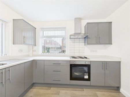 Flamstead Avenue, Loscoe, Heanor, Derbyshire, DE75 - Photo 4