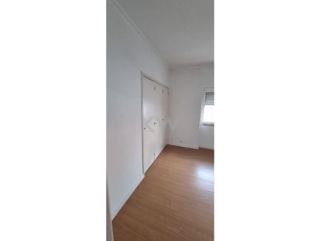 4 room luxury Apartment for rent in Lisbon - Photo 3