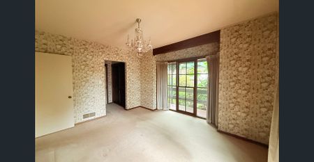 Spacious Family Home in Prime Templestowe Location - Photo 2