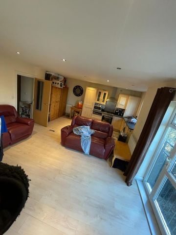 Flat 6 Grace Dieu Court - New to the marketLoughborough - Photo 4