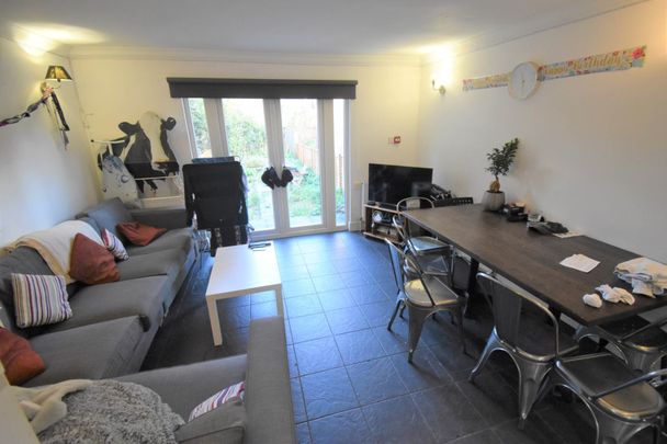 Price £3,900 pcm - Available 01/07/2026 - Furnished - Photo 1