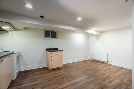 For Lease - 1277 Broadview Avenue Unit# Lower, Toronto, Ontario - Photo 3