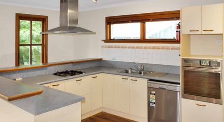 Family Home In Burnside High School Zone - Photo 2