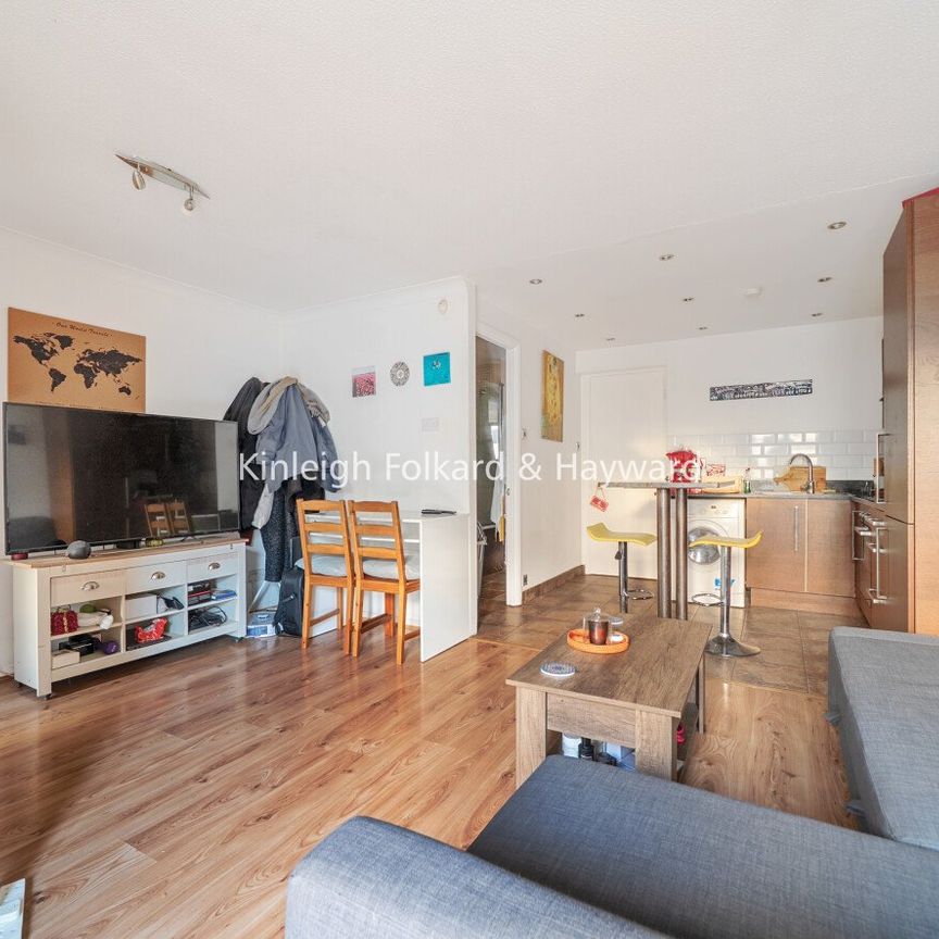 Bywater Place, Surrey Quays, London, SE16 - Photo 1