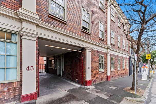 Fully Furnished Gem with Parking — City Living Made Easy - Photo 1