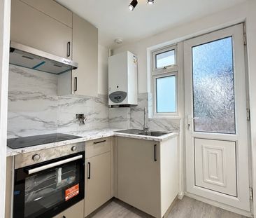 2 Bed Flat, Marlborough House, N4 - Photo 6