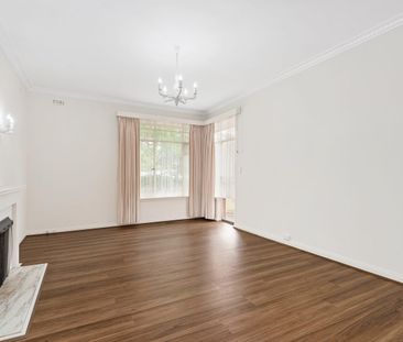 Spacious Family Home - Photo 2