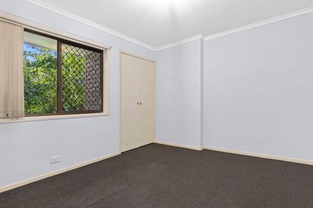 Beautiful Family Home in a Quiet Keperra Cul‑de‑Sac - Photo 5