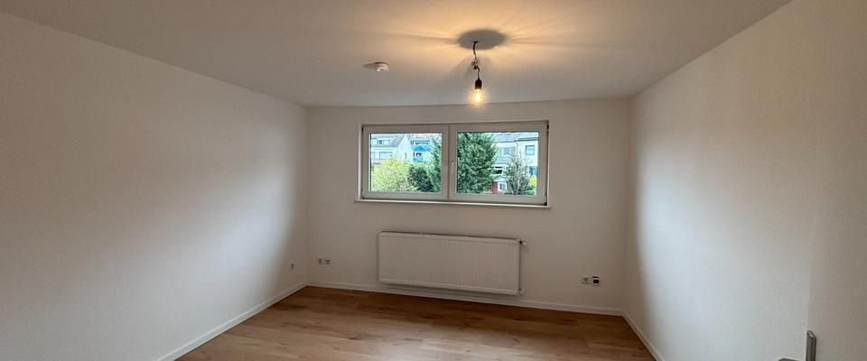 Helle sanierte 3-Zimmer Dachgeschosswohnung in Witten - Photo 1